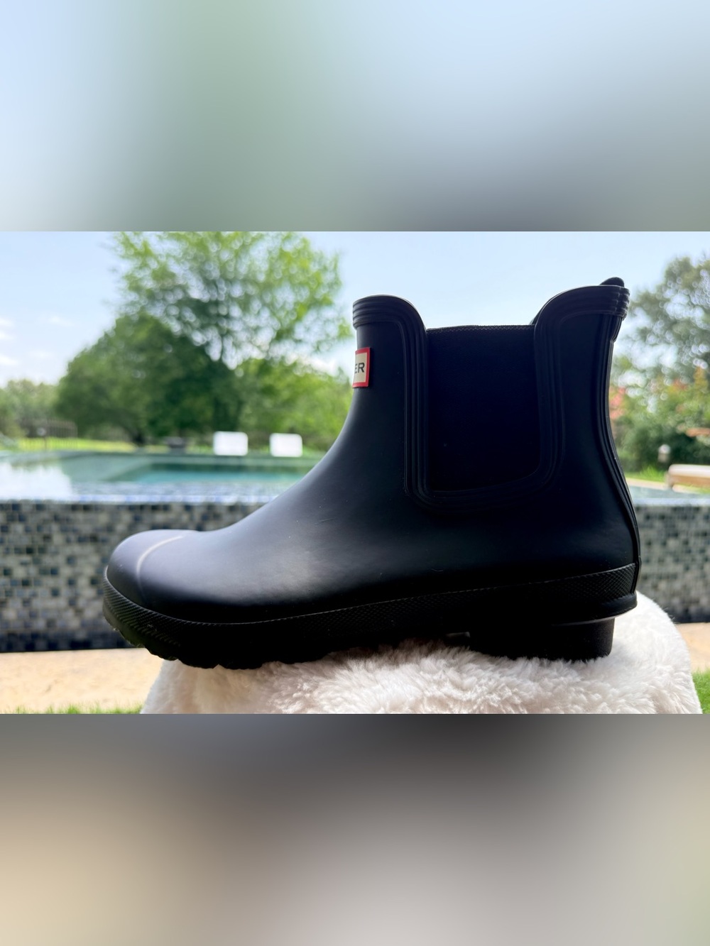 Women’s Hunter Black Low Chelsea Rain Boots with Red Logo - Picture 6 of 8